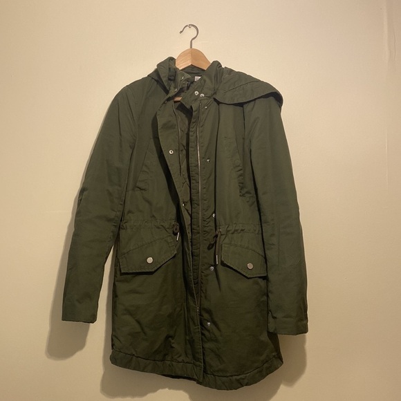 H&M green parka jacket . Size Xs. Worn only once. Very good condition. - Picture 3 of 15